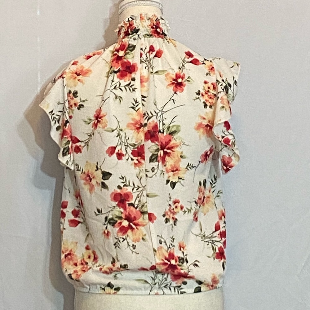 Blouses/flannels/button ups - 2 for $20 or 3 for $30 (Mix & Match) - Picture 3 of 5